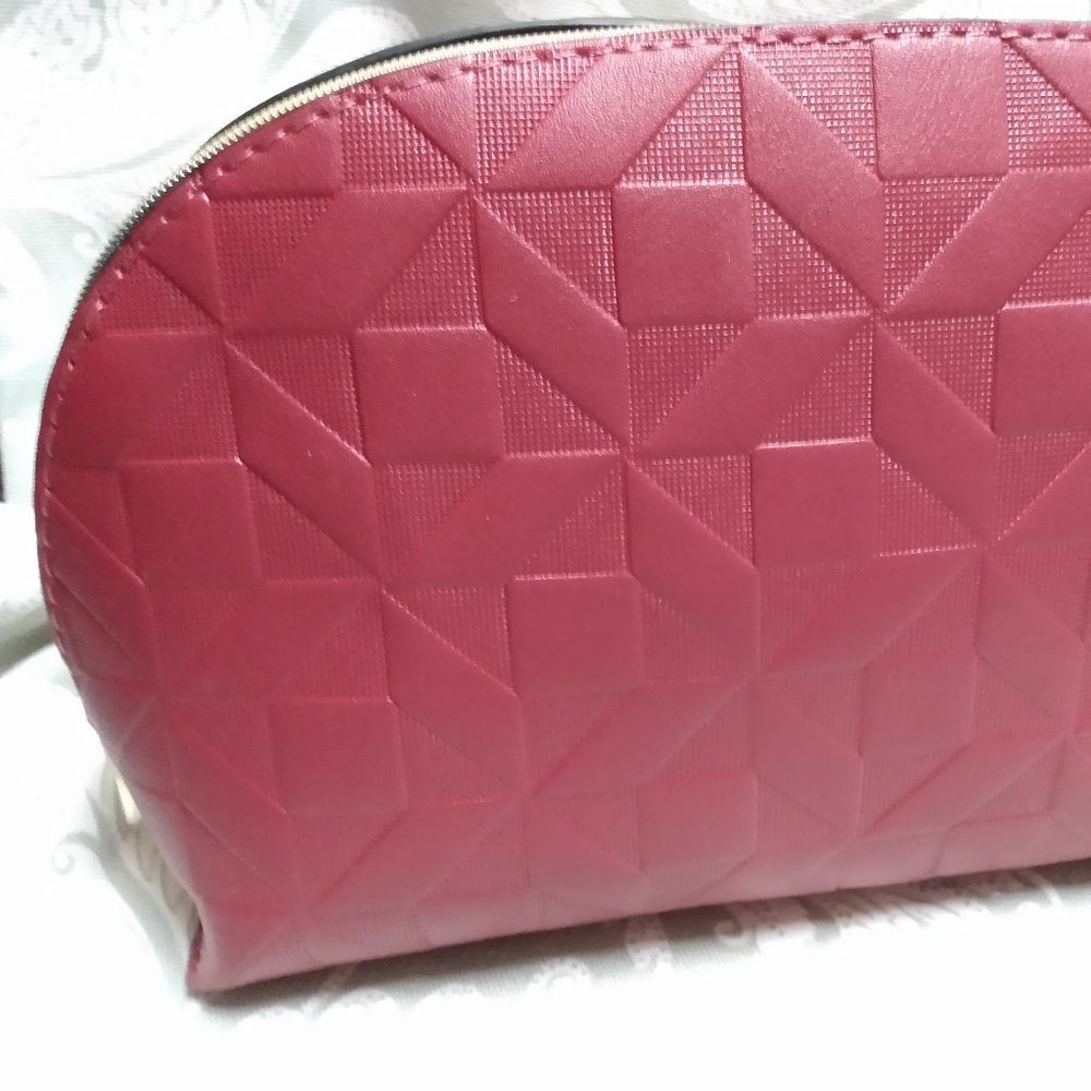 Textured Burgundy Make-Up bag